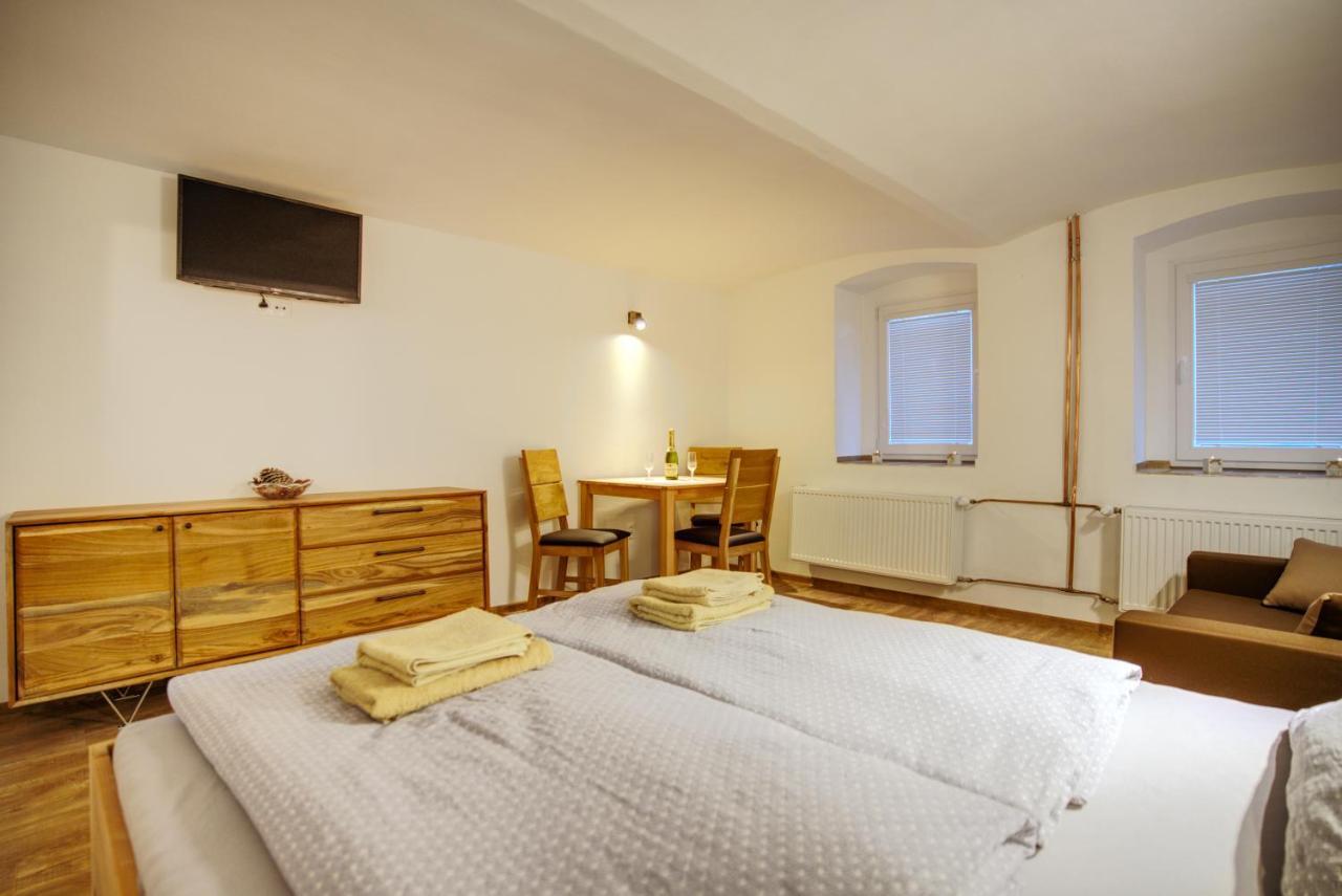Apartamento Apartmánek mezi kopci Jáchymov Exterior foto